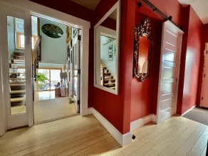 Private Contemporary Artist's Tree House on two acres with perennial gardens.  - Image 3