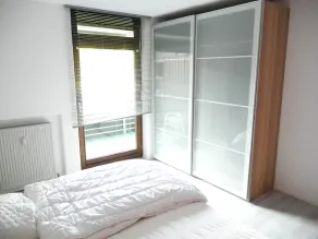 Appartement moderne, spacieux et calme avec piscine et sauna - Image 4