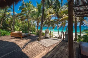 Three Bedroom House ocean front - Image 2