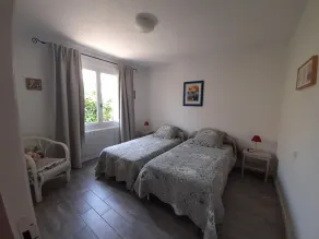 Appartement T2 Dans Maison Calme Avec Piscine - Image 4