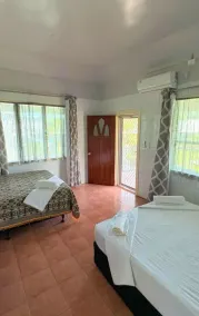 Maninoa Surf Accommodation - Image 3
