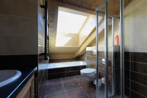 Magnifique appartement à côté des pistes, ski in / ski out; 6 à 8 personnes - Image 3