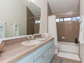 Ocean Breezes Rental - Image 2
