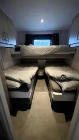 PUUR Eernewoude luxury cabin on open water in the Alde Feanen - Image 4