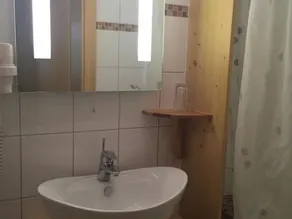 Apartment 2/1 Schlafraum/dusche, WC - Waldhaus - Image 2