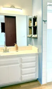Sweet King Retreat in Downtown Los Olivos - Image 2