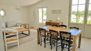 Charming Ancient Stables from the 17th c., 8 bedrooms, 16 guests across 350 sqm. - Image 5