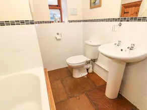 Rum Bush Cottage, DUFTON - Image 4