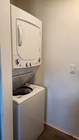 Clean, one bedroom, newly constructed home within walking distance of downtown.  - Image 2