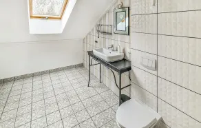 4 Bedroom Stunning Home In Mikorowo - Image 5