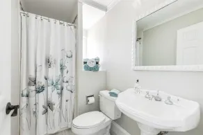 Rent entire exquisite former Inn & former Bed & Breakfast with 5 Beds & 6 Baths - Image 5