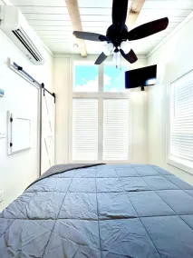 The Oasis House - Pet friendly tiny home on the lake in Clermont - Image 4