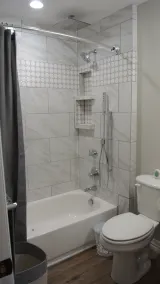 Cozy Bunglow Centrally Located - Image 4