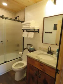 Modern Cabin at the End of the Road, SLIDE, SHUFFLEBOARD! - Image 4