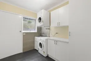Eastern Views Beach House - Image 2