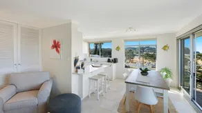 Pete & Kaz's - Seaview 12 - Image 5