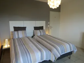 Moderne toværelses hus i vinmarkerne mellem Santenay og Nolay - Image 3