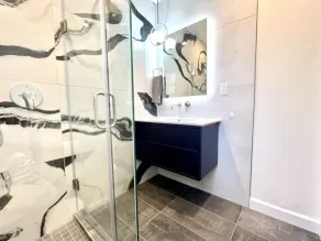 Modern Designer Downtown Townhouse Secure Parking - Image 3