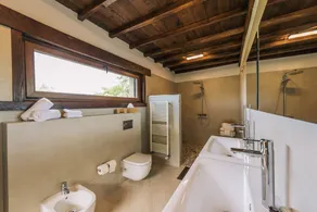 Lujosa casa para escapada romantica o en familia - Image 2