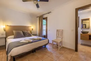 Villa Benvingut by Sealand Villas - Image 4