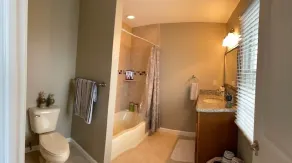 Beach block 3 min walk, center of town best location great fall discounts - Image 3