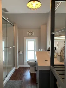 Super clean amazing location downtown Elkhart Lake - Image 3