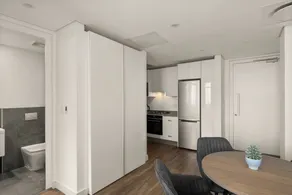 Modern and Convenient, 1 Bed Apartment - Image 5