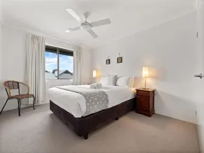 Townhouse 212 - spacious modern town central townhouse - Image 4