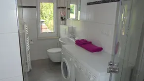 Neues Ferienhaus mit Innenpool im schönen Thüringer Wald am Rennsteig - Image 2