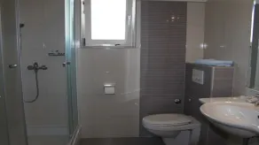 April og maj-10% rabat, fantastisk udsigt, privat strand ved havet, opvarmet pool - Image 2