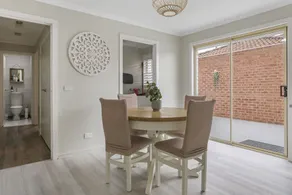 Spacious 3-Bed Home with Garden in Preston - Image 3