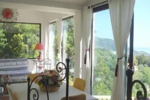 Al piano terra della bella villa T2 - 70 m2 - 4 persone con una magnifica vista sul mare - Image 4