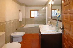 Villa Los Pinos, 10 personas, PISCINA CLIMATIZADA, WIFI, A/C, magnifica vista - Image 3