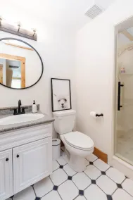 The Farmhouse at Sundrop Acres - Image 4