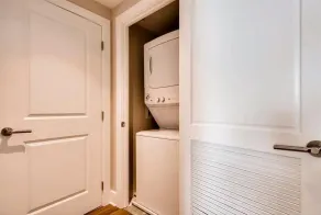 Luxury 1BR Apartment in Bostons Seaport District for the Tech Savvy Taveler - Image 2