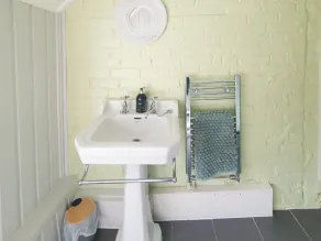 2 bedroom accommodation in Lubenham, near Market Harborough - Image 2