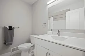 Peaceful Rochester Escape Perfect for Families - Image 4
