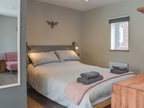 1 bedroom accommodation in Etchingham - Image 5