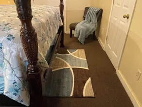 Quiet home.. - Image 3