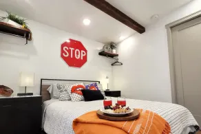 Comfortable, Laid-back Cottage. Private Yard. Near Zion. 2 Bedroom, Full Kitchen - Image 5