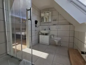 Apartment-Private Bathroom-Garden view - Image 3