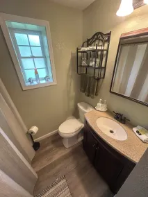 2-bedroom cabin over looking Kentucky Lake - Image 3