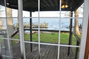 For Larger Groups Up To 24, Right on Reelfoot Lake--Private Dock And Pier. - Image 3