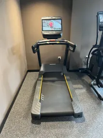 Superb York city centre new built flat and gym - Image 5