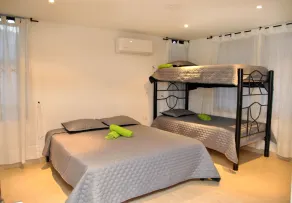 Deluxe villa with private pool ideal for family and friends - Image 3