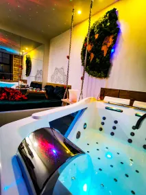 L'éden: private Jacuzzi - Image 2