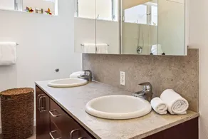 Sophisticated Condo in Canyon Corridor, South Palm Springs - Image 2