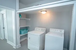 Remodeled Historic 2BR 1BA House Near Downtown - Image 2
