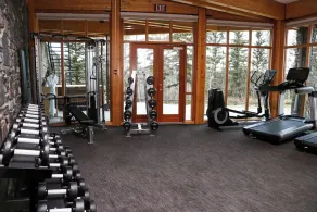 Azuridge Estate Hotel - Image 2