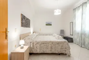 Holiday Apartment \"Contessa Vacanze Byron\" with Mountain View, 2 Balconies and Wi-Fi - Image 2